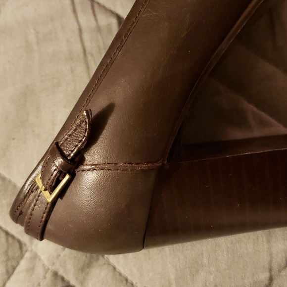 Brown leather Tommy Girl pumps - Picture 6 of 6